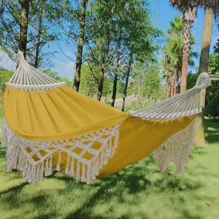 New bright-colored 1-2 person slumber hammocks. Bohemian style. Anti-rollover design. Suitable for the garden. Garden. Outdoor use